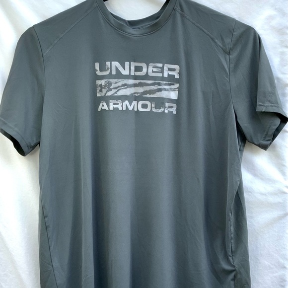 Under Armour Other - Under Armour athletic top heat gear size 3xl loose fit